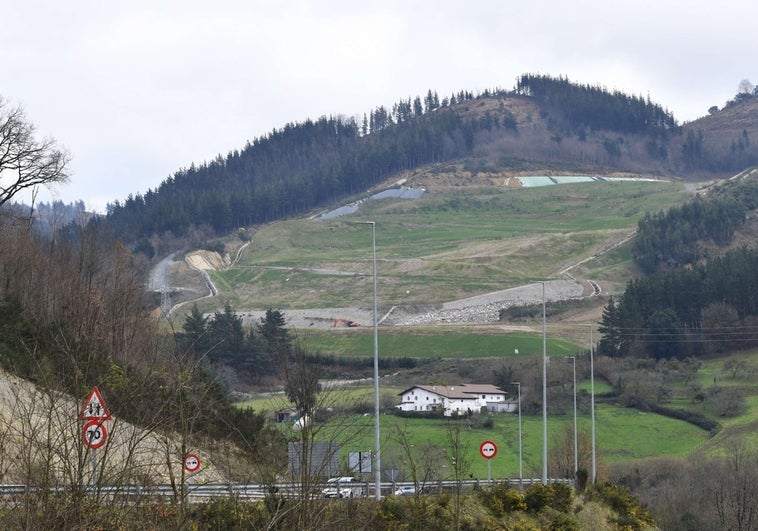 Verter ofrece el terreno del vertedero de Zaldibar para saldar su deuda y el Gobierno Vasco lo rechaza